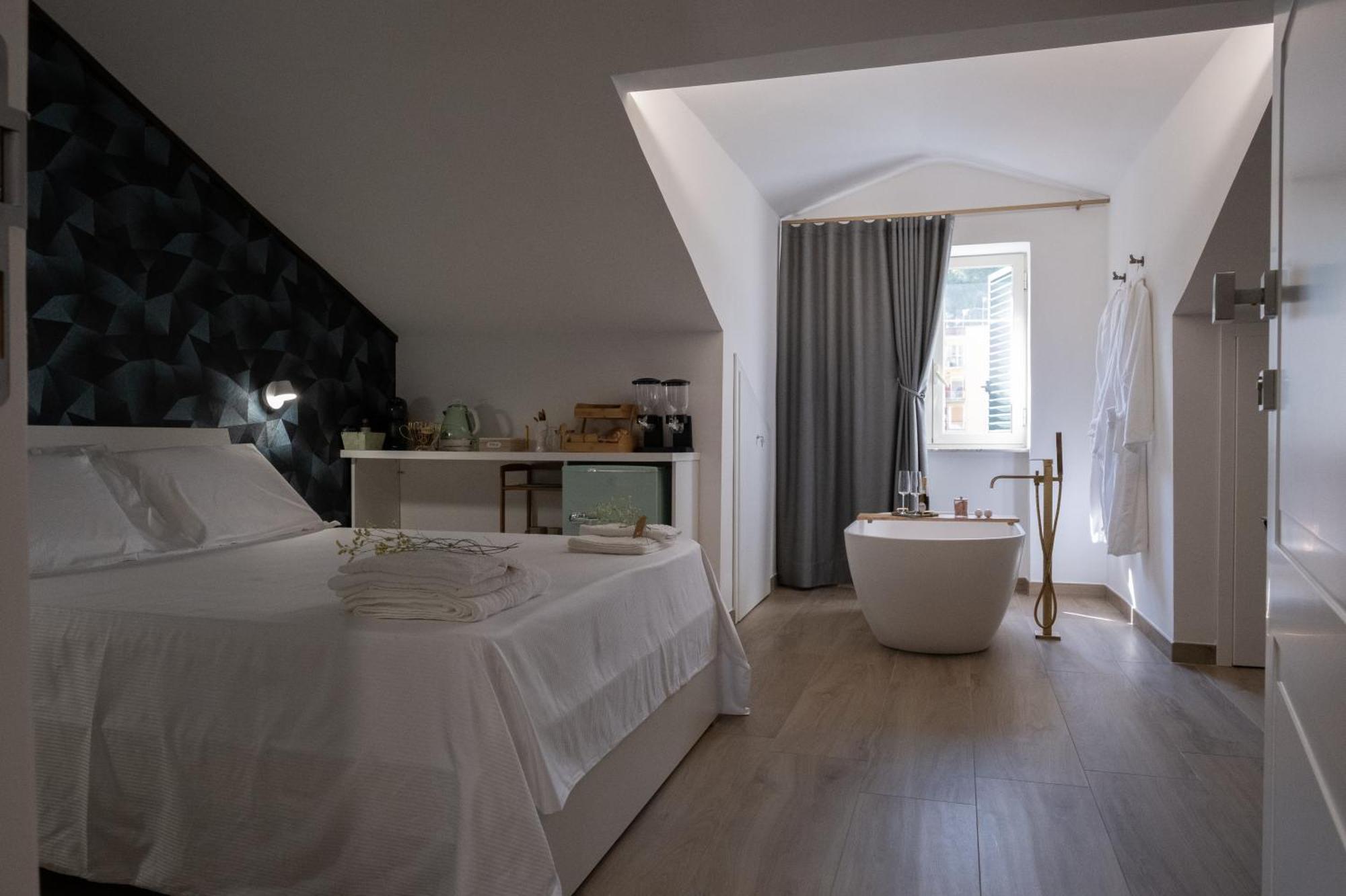 Coraline Deluxe Rooms กาสเตลลัมมาเร ดิ สตาเบีย ภายนอก รูปภาพ