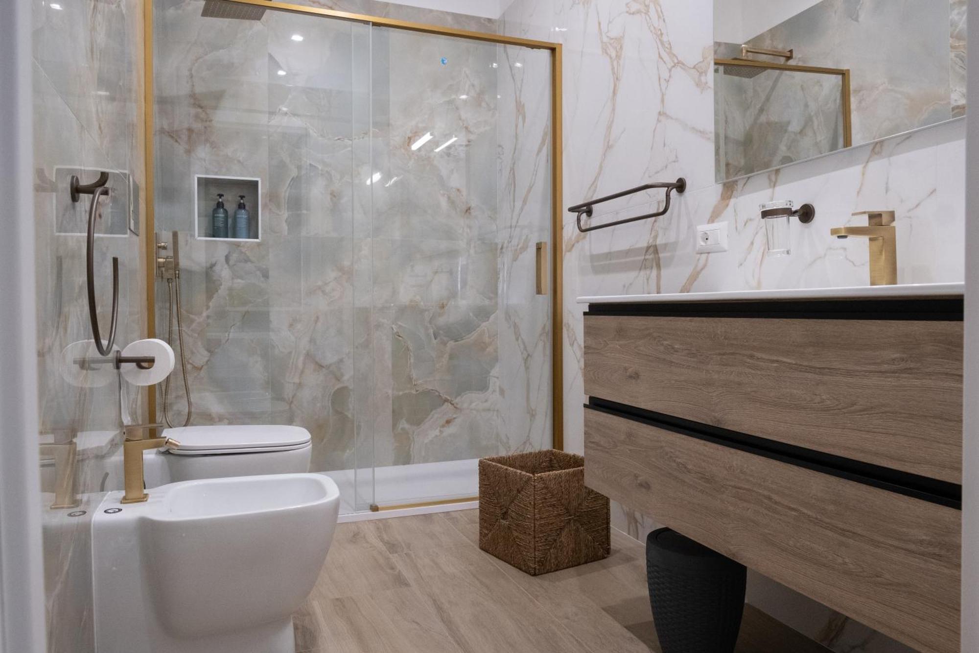 Coraline Deluxe Rooms กาสเตลลัมมาเร ดิ สตาเบีย ภายนอก รูปภาพ