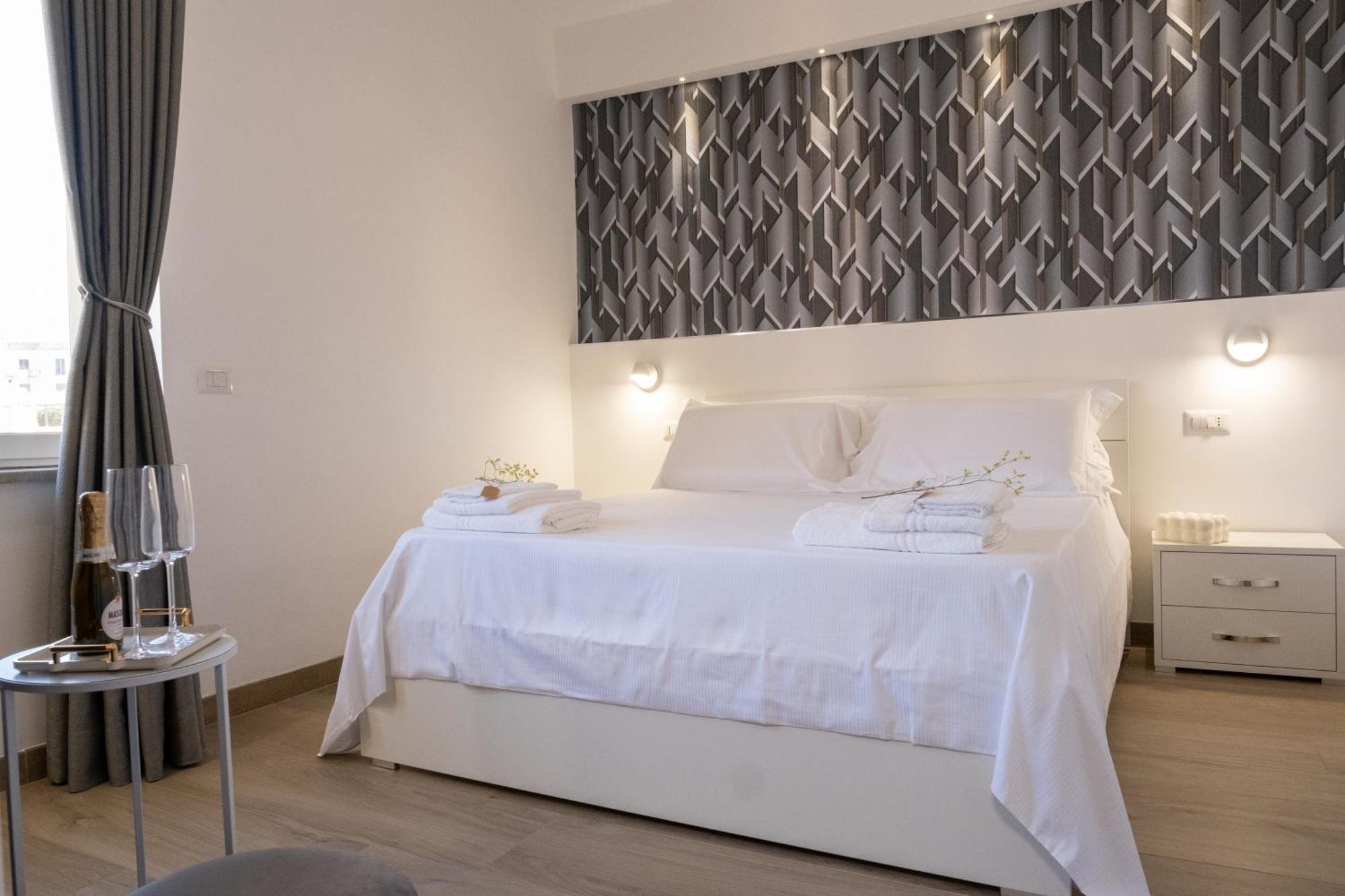 Coraline Deluxe Rooms กาสเตลลัมมาเร ดิ สตาเบีย ภายนอก รูปภาพ